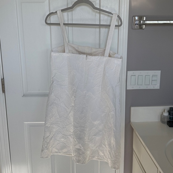 J.Crew Convertible Strap Dress Embossed Floral White Mini Mid Length Sheath - Picture 7 of 9